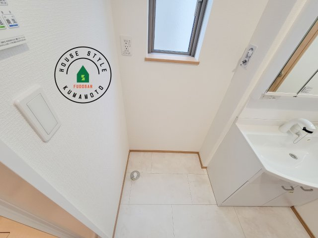 熊本市東区月出7丁目第1-5棟（B号棟）のランドリースペース|ランドリースペースとなります。広々して有効的にご使用できます。 