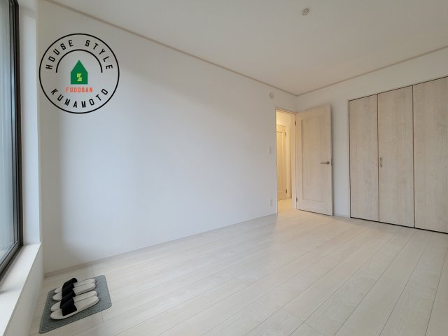 熊本市東区月出7丁目第1-5棟（C号棟）の内観：施工例|主寝室には収納力に優れたクローゼットがありますので、お部屋もすっきり片付きます。