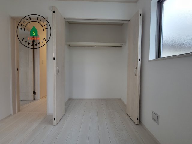 熊本市東区月出7丁目第1-5棟（C号棟）の内観：施工例|収納には困りません。