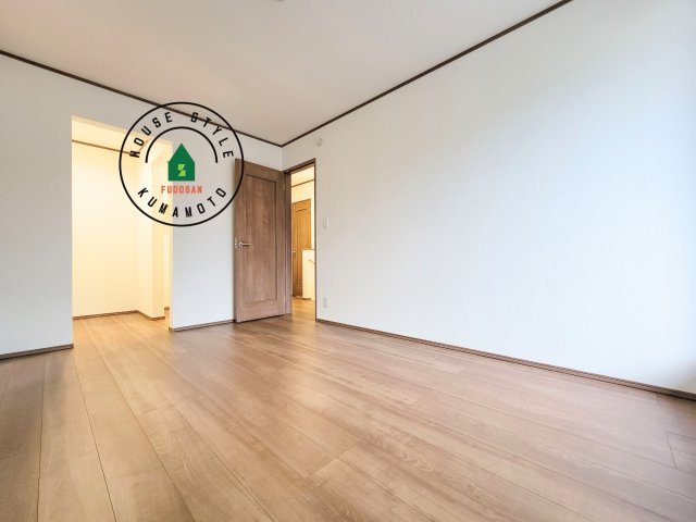 熊本市東区月出7丁目第1-5棟（D号棟）の寝室|主寝室には収納力に優れたクローゼットがありますので、お部屋もすっきり片付きます。