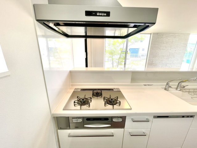 日進市浅田町上小深田戸建のキッチン|ガスコンロ