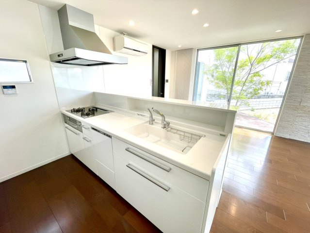 日進市浅田町上小深田戸建のキッチン|オープンキッチン