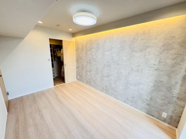 ★仲介手数料無料★晴海アイランドトリトンスクエアビュータワー（バルコニーから東京タワー・スカイツリーを望む）の洋室