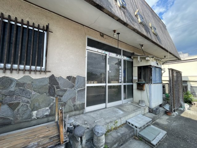 店舗経営にいかがでしょうか？元店舗中古物件BARカウンター有りの外観|外観です