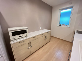 【キッチン】 | 彦根市南川瀬町 築浅一条工務店施工の家 | カップボード付きのキッチンです。