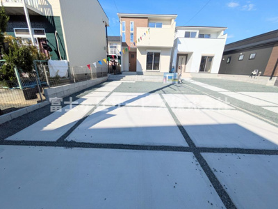 【駐車場】 | 豊橋市牛川薬師町 58期 新築一戸建て 1号棟 | ２台駐車可能です