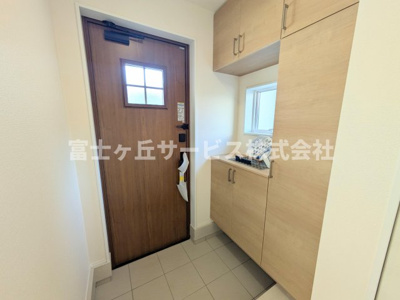 【玄関】 | 豊橋市牛川薬師町 58期 新築一戸建て 1号棟 | 玄関です