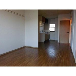 ヴィラ東野の居間・リビング