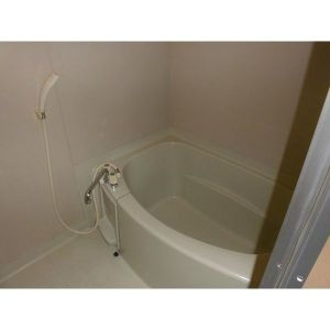 ヴィラ東野の浴室