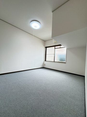 大石北町マンションの居間・リビング