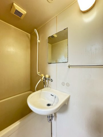 大石北町マンションの洗面所