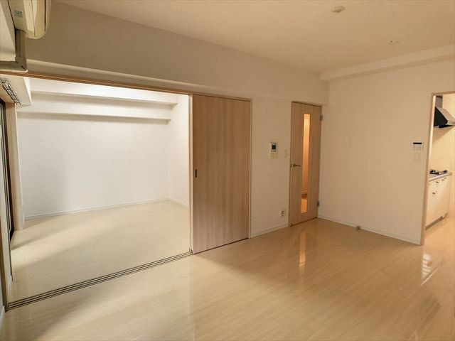 エトランゼX 天神の居間・リビング