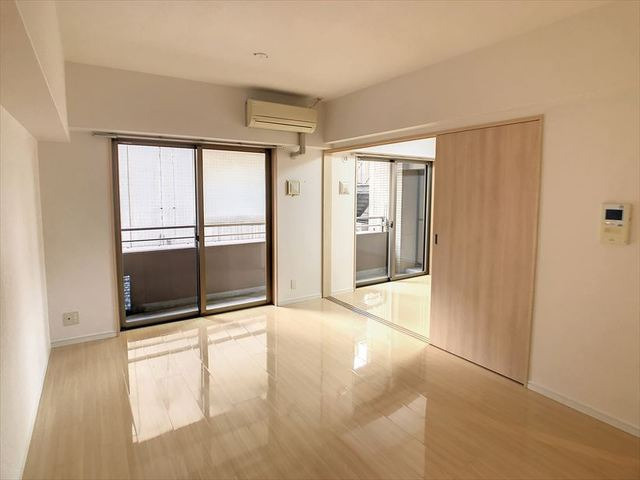 エトランゼX 天神の居間・リビング