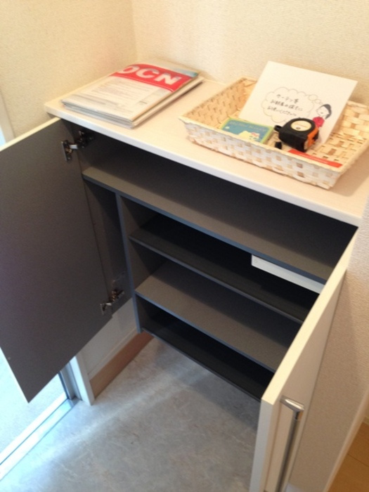 リヴェール不二ガ丘の玄関