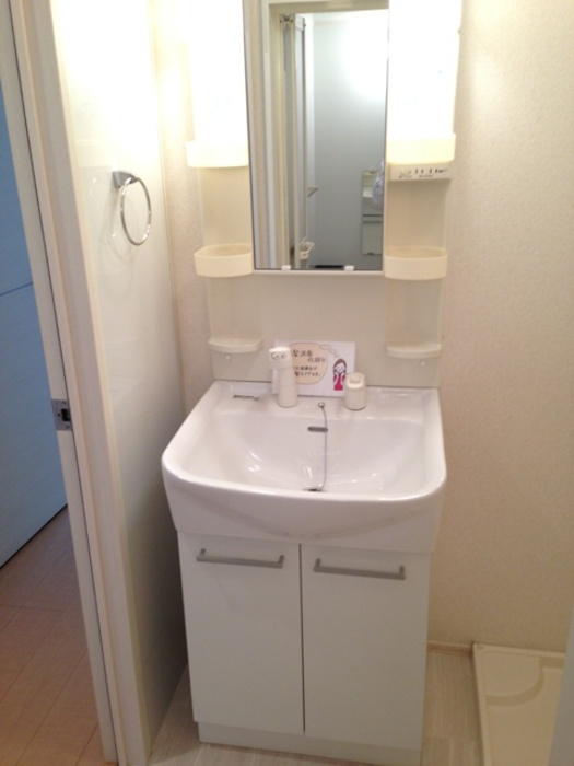 リヴェール不二ガ丘の洗面所