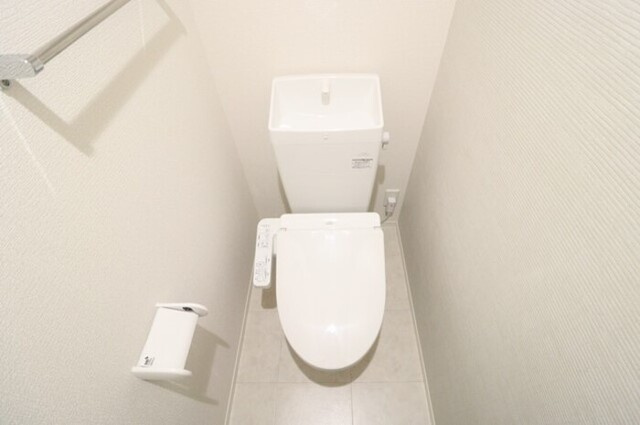 D-ROOM 文京町3丁目のトイレ|温水洗浄暖房便座