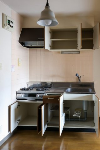 ラ・セゾン城北のキッチン|キッチン収納