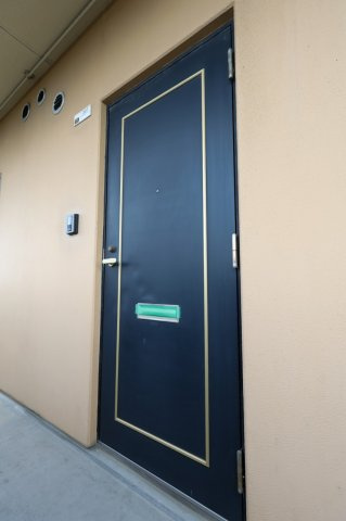 ラ・セゾン城北の玄関