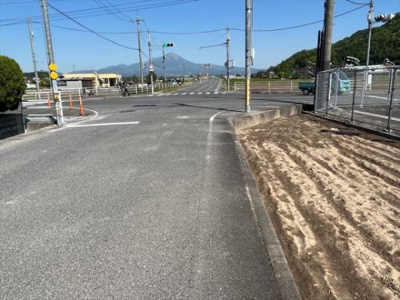 【前面道路含む現地写真】 | 石井　48坪