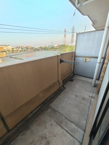 ラ・セゾン城北のバルコニー