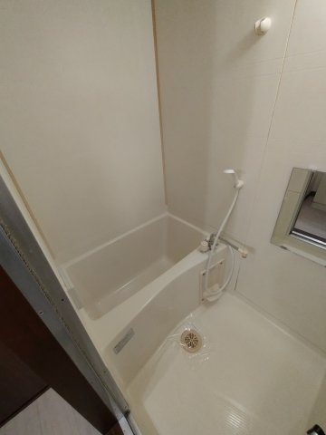 ラ・セゾン城北の浴室