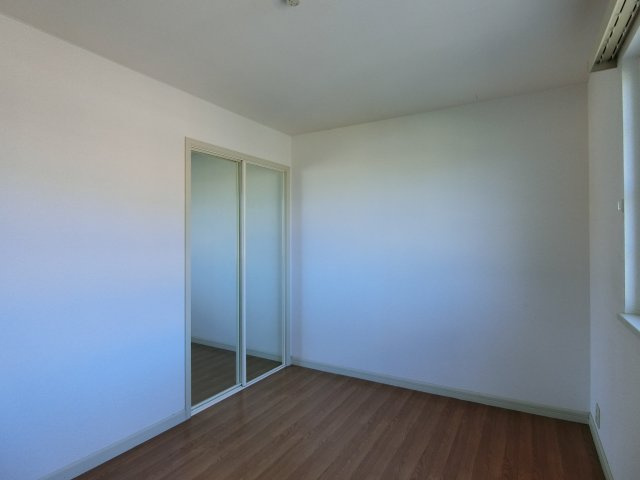 フェイバードパーク　Ａ棟の洋室