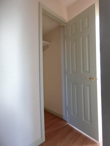 フェイバードパーク　Ａ棟の収納