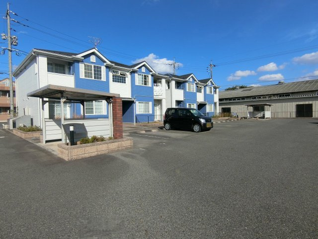 フェイバードパーク　Ａ棟の駐車場