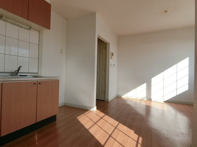 フェイバードパーク　Ａ棟の居間・リビング