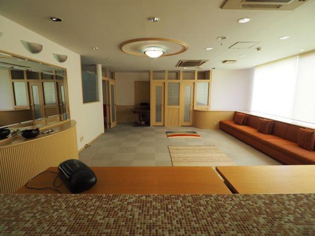 前橋市千代田町3丁目　売ビルの居間・リビング