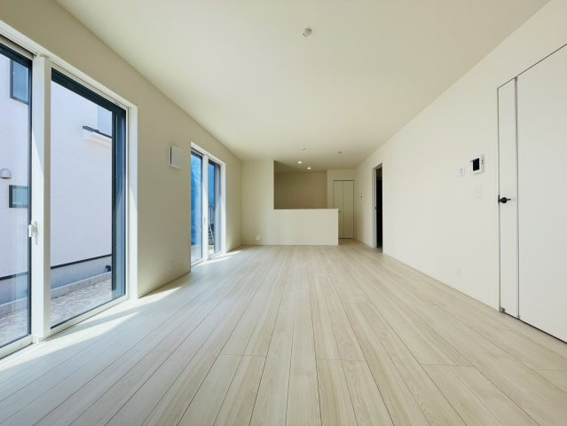 【居間・リビング】 | 前橋市南町２丁目　２号棟