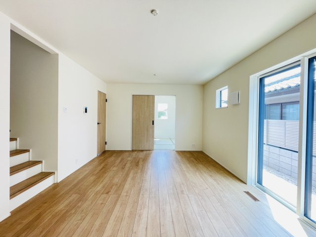 【居間・リビング】 | 前橋市南町２丁目　4号棟