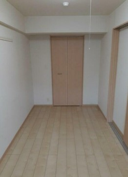 【寝室】 | アクア.M | きれいなフローリング。