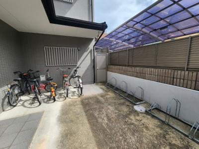 セレーノ大宮の駐車場|駐輪場