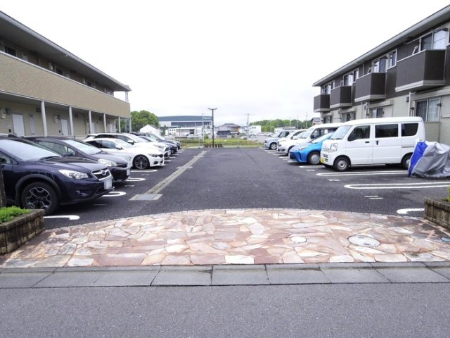サニープレイスAの駐車場