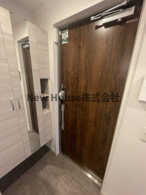 【玄関】 | グラナーデ目白御留山