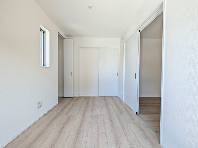 八王子市　川口町　新築一戸建て　１７期の収納|～収納力の高いクローゼット完備～