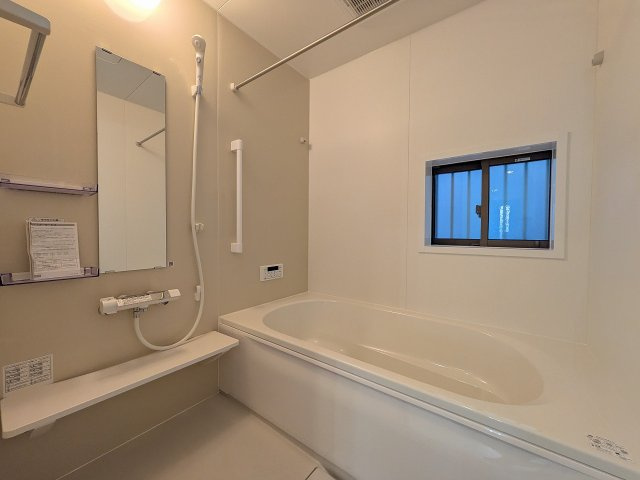 八王子市　川口町　新築一戸建て　１７期の浴室|～のびのびくつろげるバスルーム　１日の締めくくりに癒やしのバスタイムを～