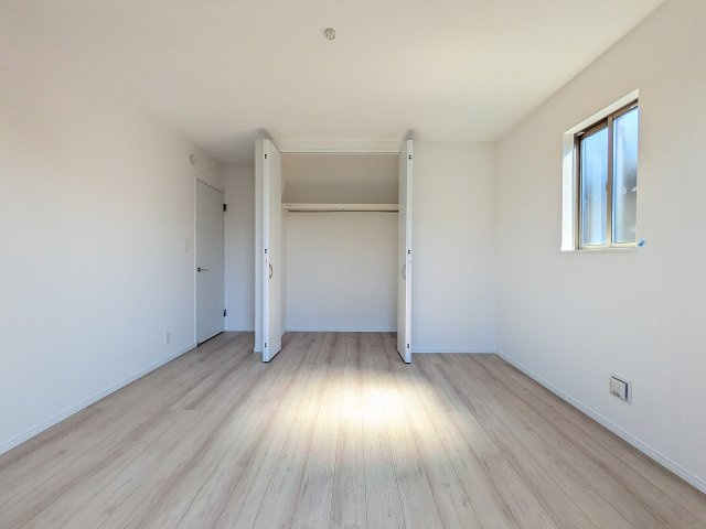 八王子市　川口町　新築一戸建て　１７期の収納|～収納力の高いクローゼット完備～