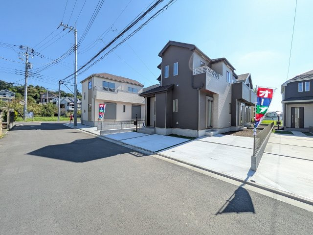 八王子市　川口町　新築一戸建て　１７期の前面道路含む現地写真|～北西側5.18ｍ道路に面しています～
