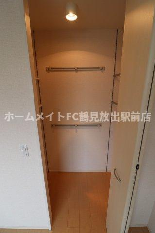 大阪市鶴見区今津中１丁目のハイツの収納