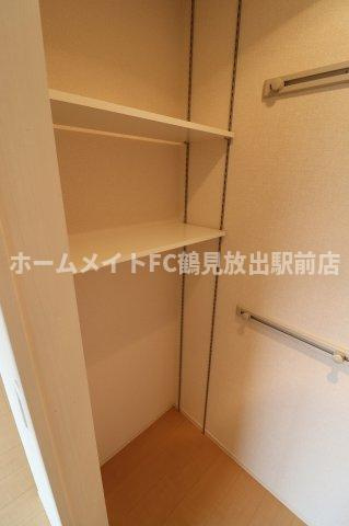 大阪市鶴見区今津中１丁目のハイツの収納