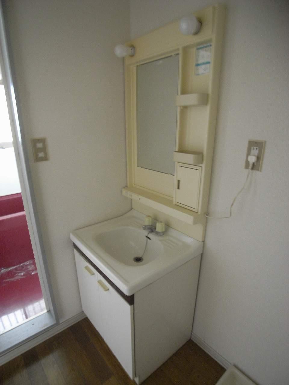 リエス小山間々田の洗面所