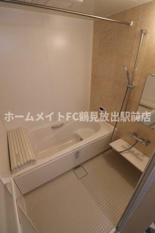 東大阪市森河内東２丁目のアパートの浴室