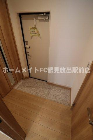 東大阪市森河内東２丁目のアパートの玄関