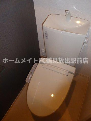 大阪市城東区諏訪１丁目のハイツのトイレ