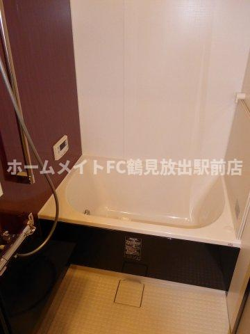 大阪市城東区諏訪１丁目のハイツの浴室