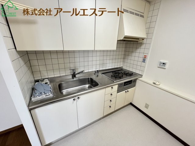 姫路北八代パークホームズ　　中古マンションのキッチン