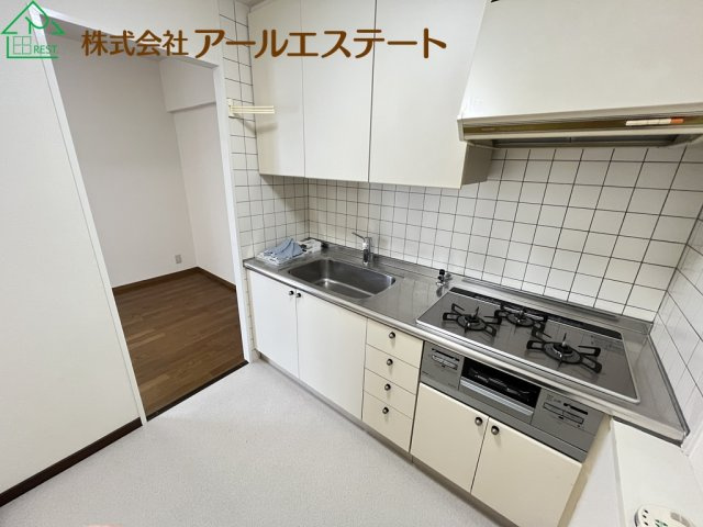 姫路北八代パークホームズ　　中古マンションのキッチン