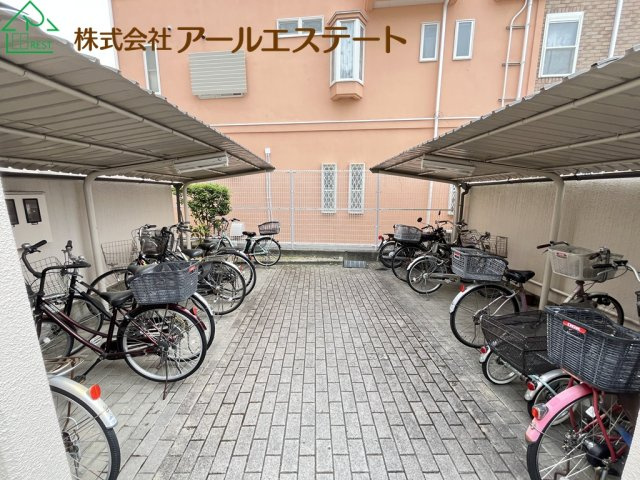 姫路北八代パークホームズ　　中古マンションの駐車場